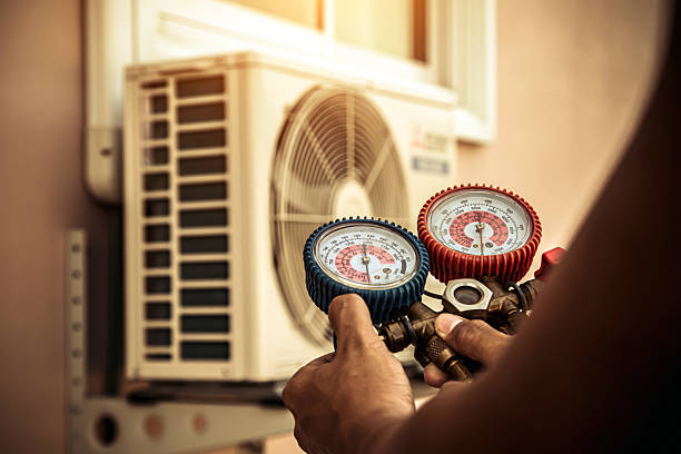 Professional Hvac technician working in North Port, FL